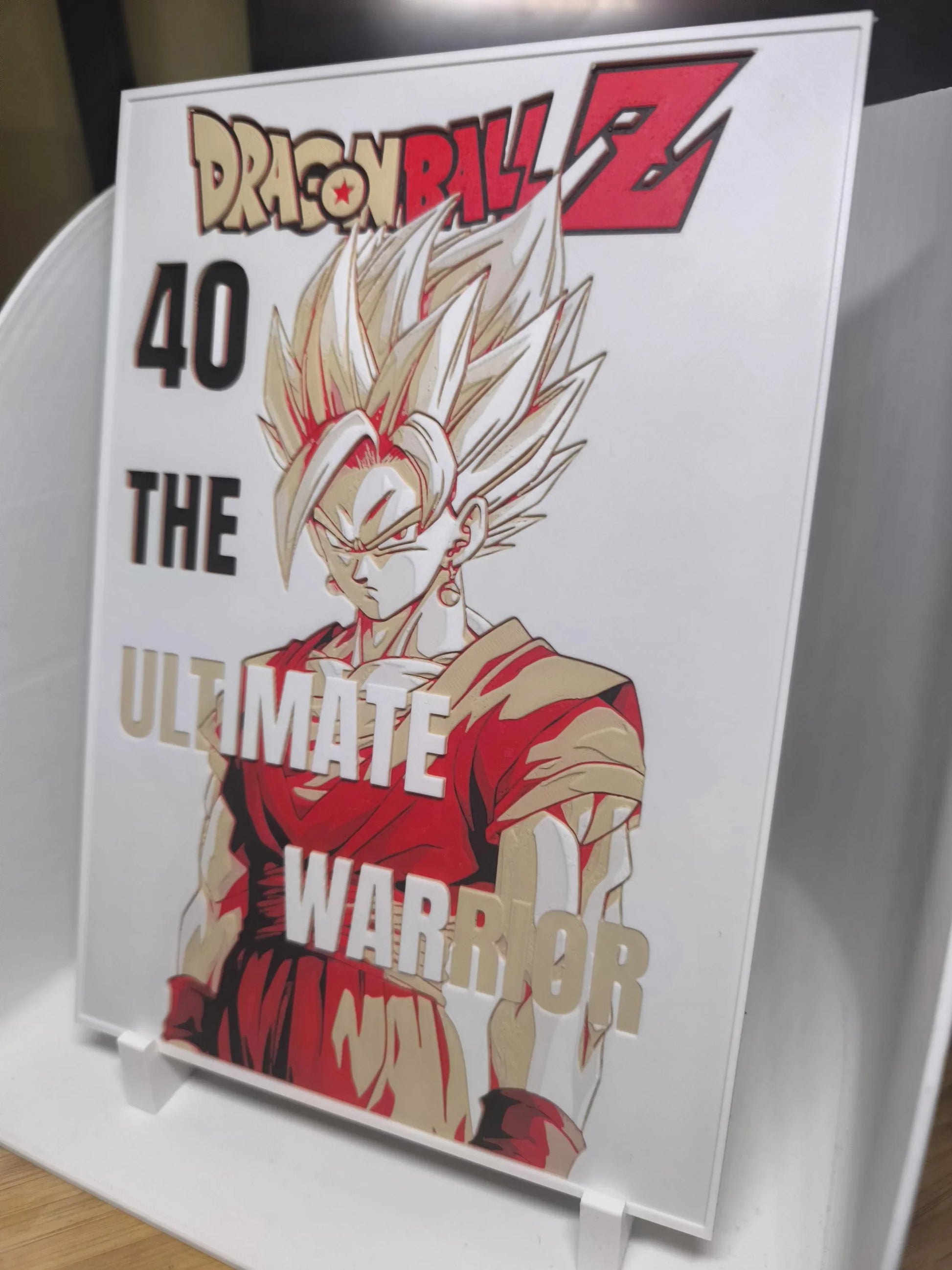 Affiche Dragon Ball Z avec Super Saiyan Goku et texte The Ultimate Warrior