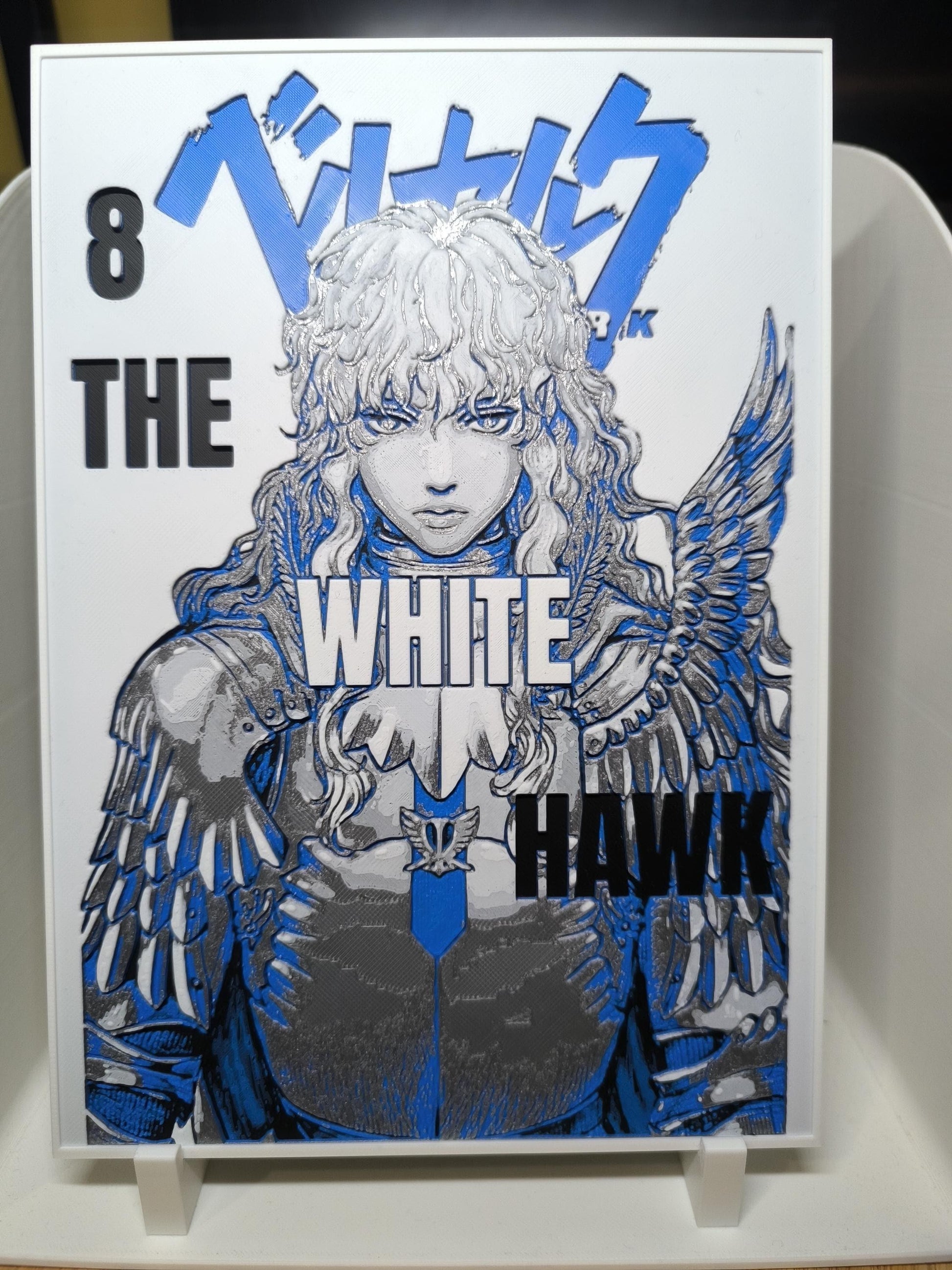 Couverture manga Berserk tome 8 The White Hawk avec personnage en armure ailée bleue et grise