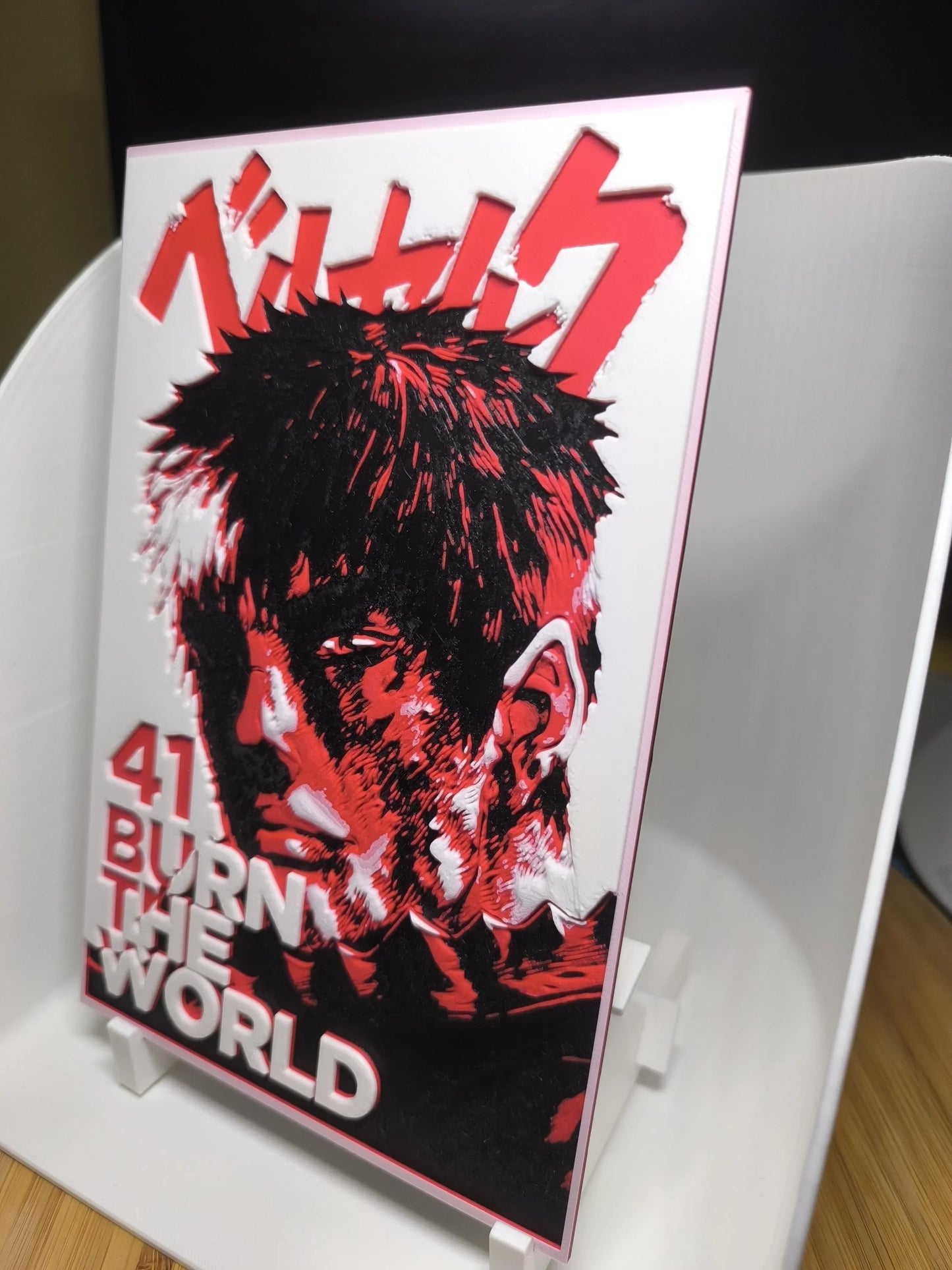 Couverture manga Berserk 41 avec illustration sombre rouge et noire du personnage principal