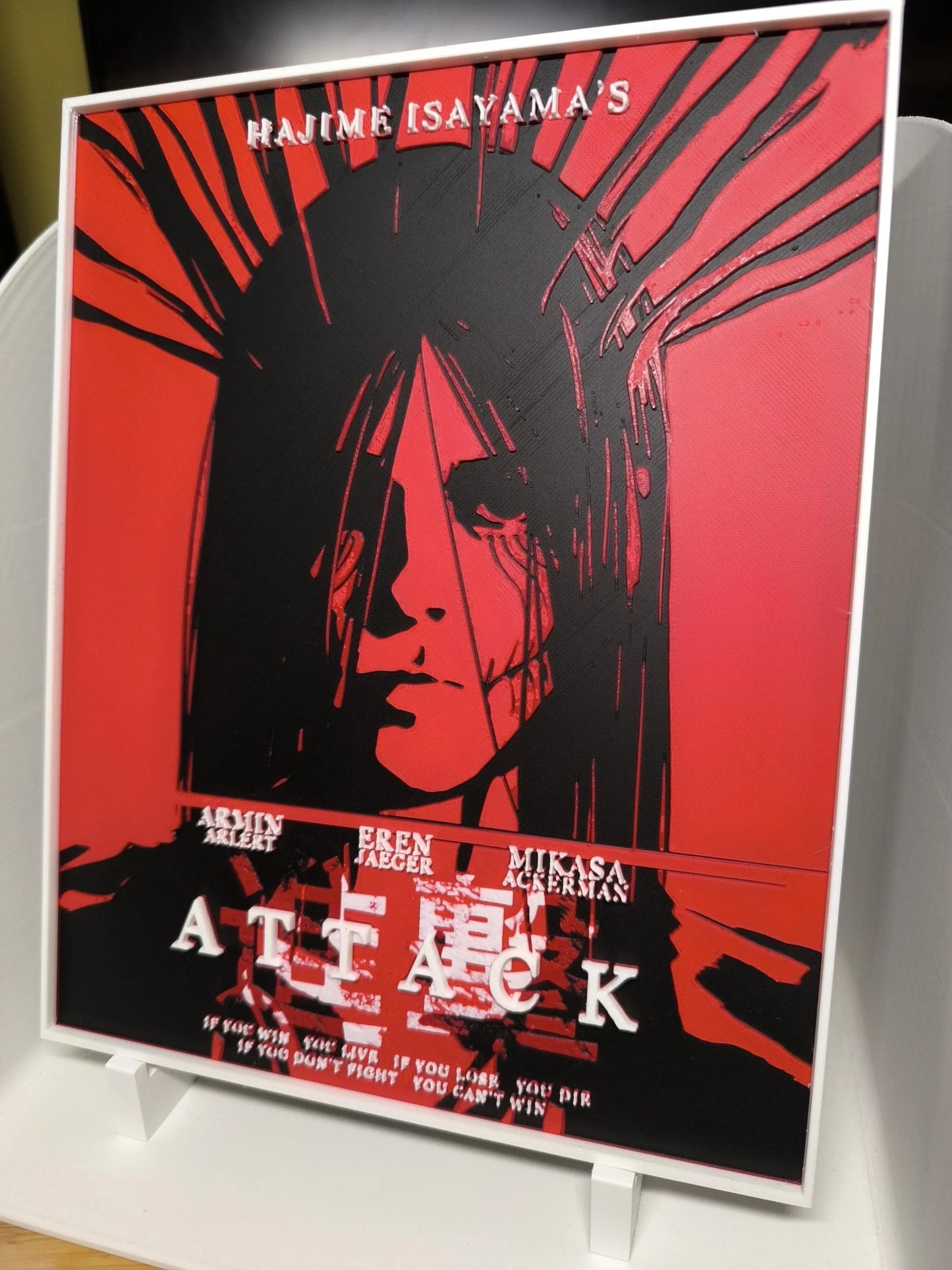 Illustration rouge et noire de manga avec visage intense, texte Attack on Titan et noms Armin, Eren, Mikasa