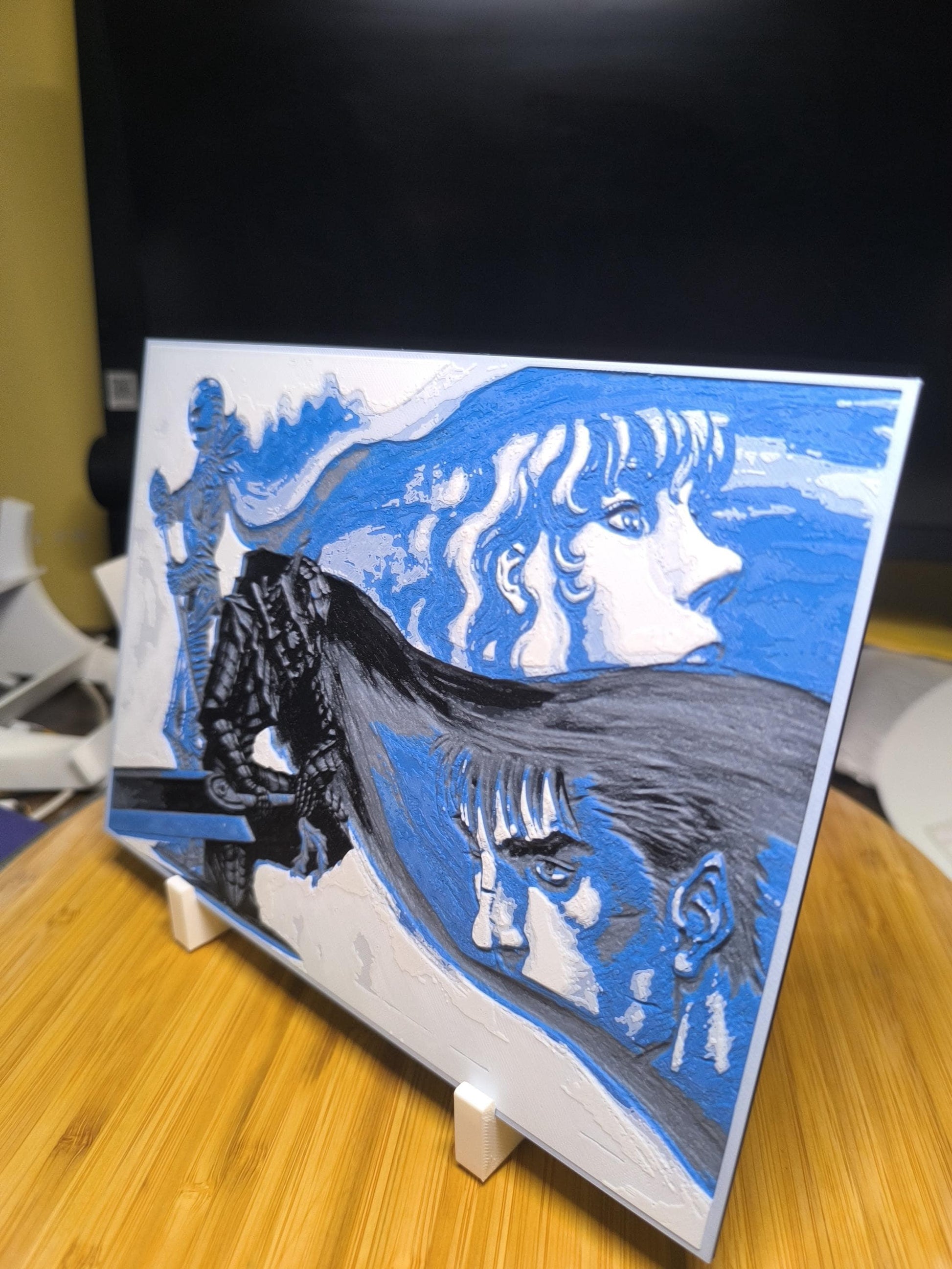 Illustration stylisée mangas avec personnages et arrière-plan bleu sur tableau incliné sur support blanc